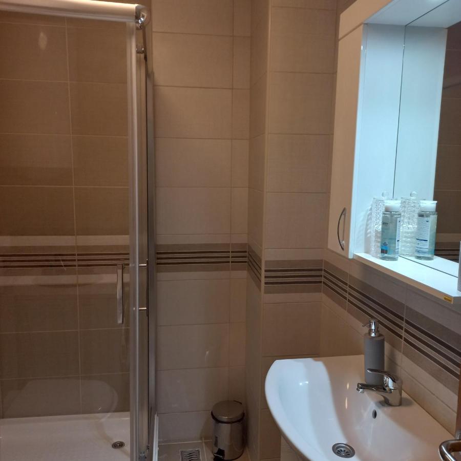 Apartman Lola Subotica Exteriör bild